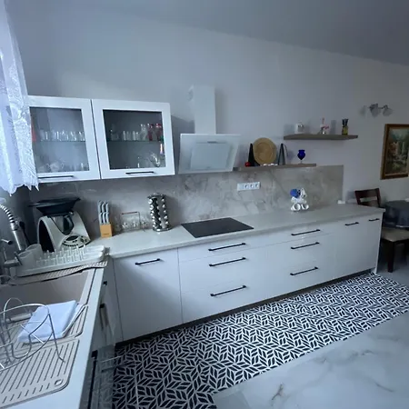 Mechnice Kolo Opola アパート *